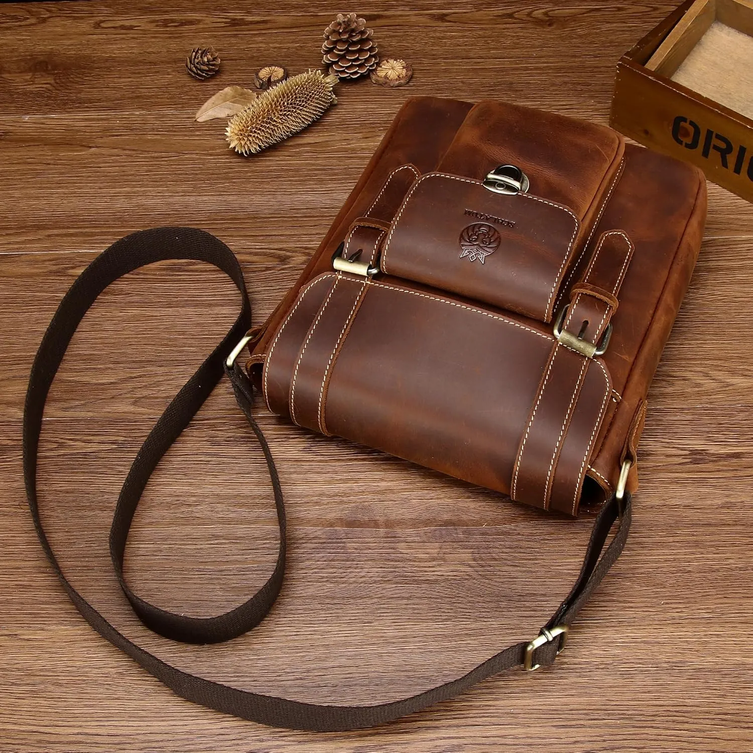 LUKZIJAES Genuine Leather Messenger Bag for Men Sling Shoulder Bags Flap Vintage Crocodile Embossed Business Handbag