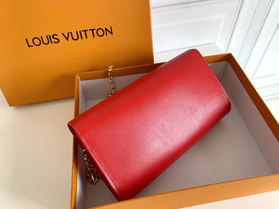 LV Pochette Louise