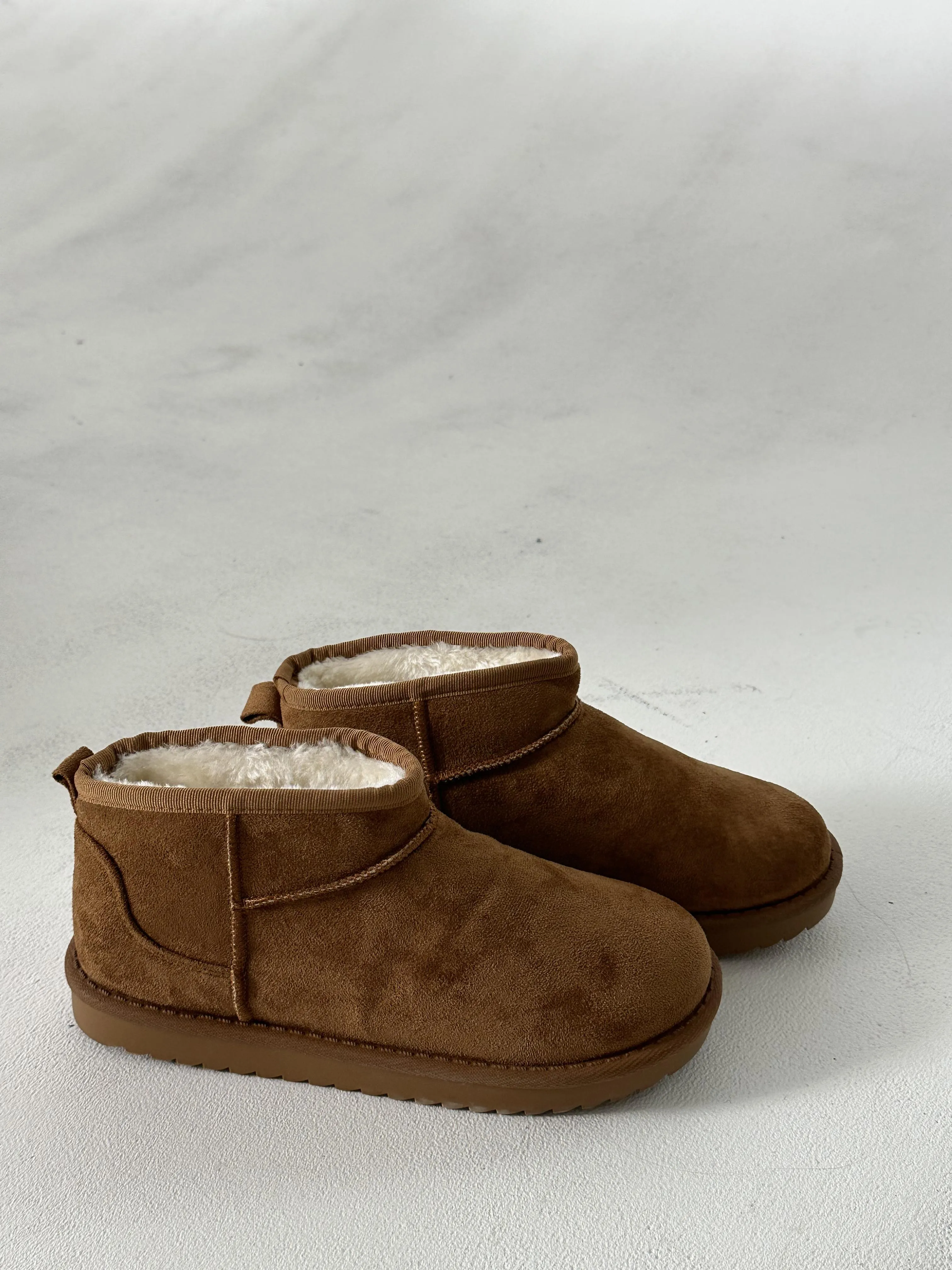 Malabo teddy boots short - Camel