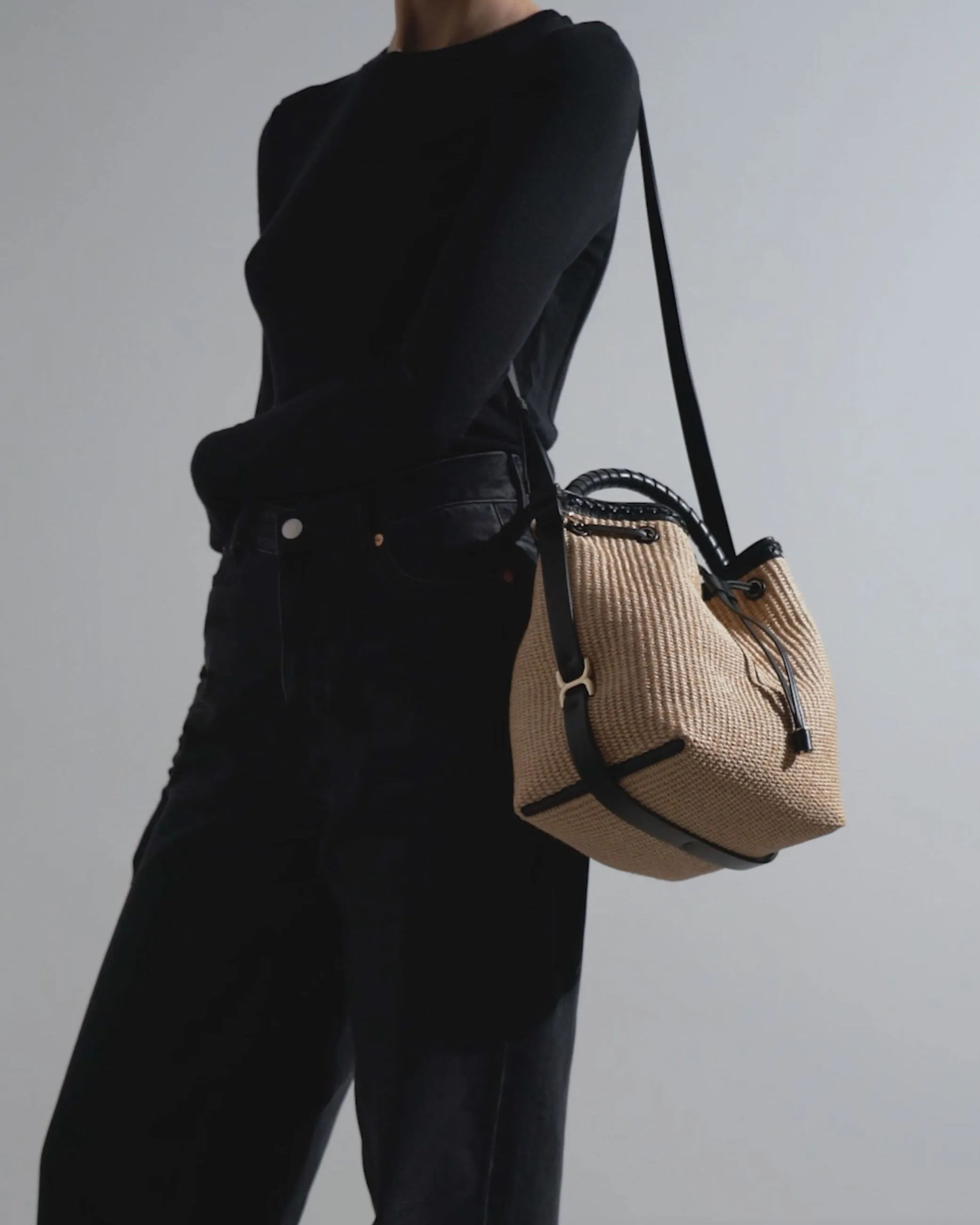 Marcie beige raffia bag