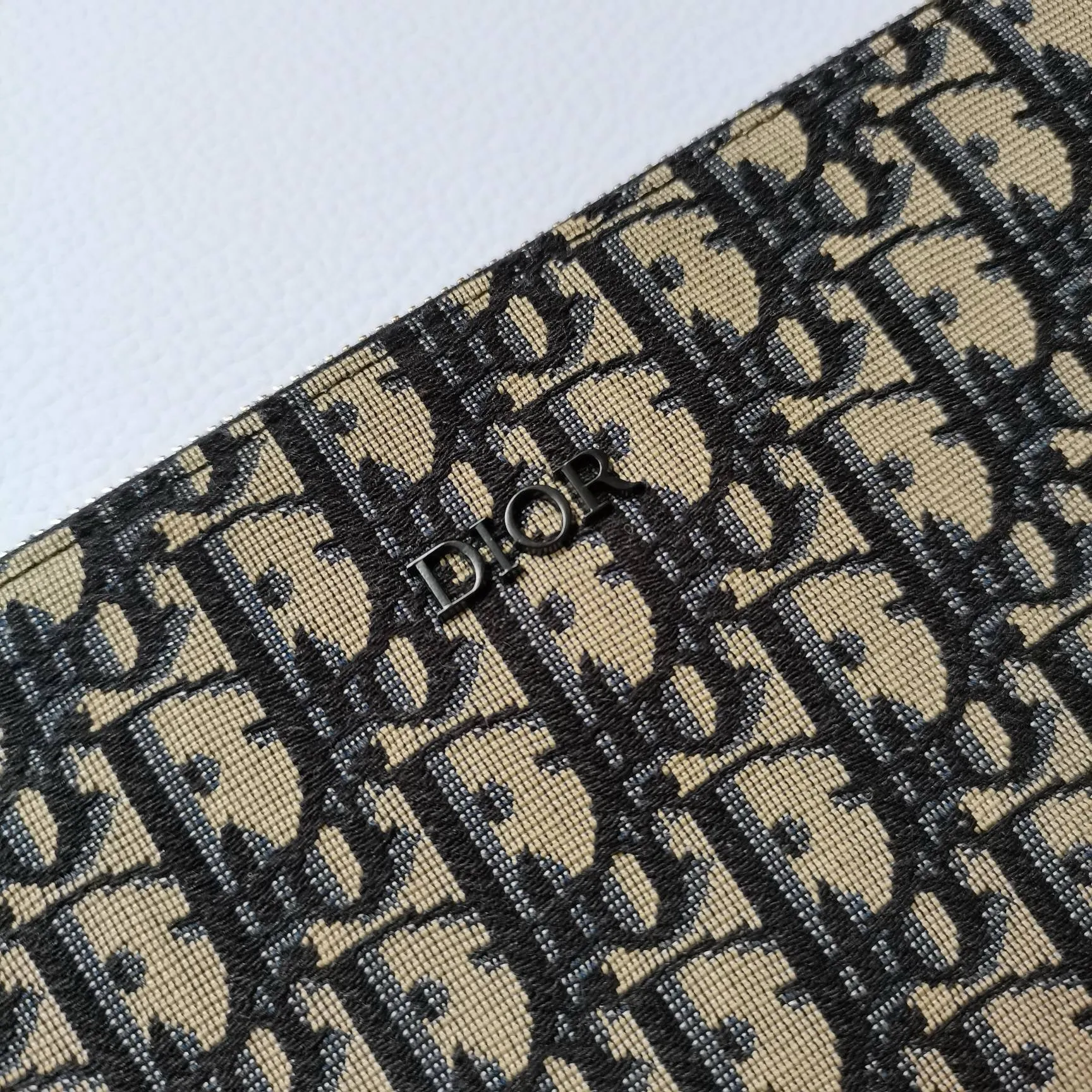 MBG061 Pouch / HIGHEST QUALITY VERSION / 12 x 8 inches