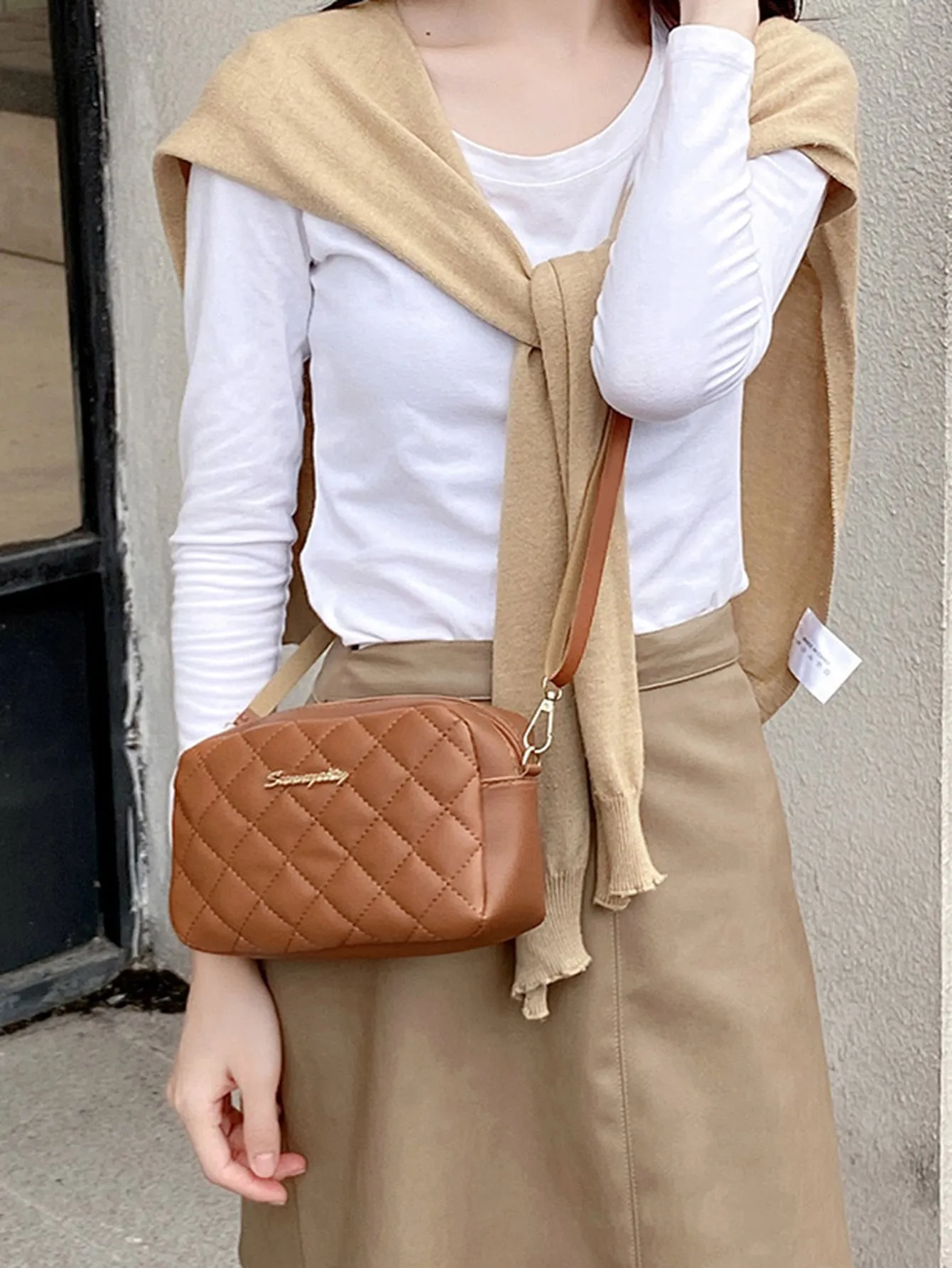 Minimalist Quilted Square Bag