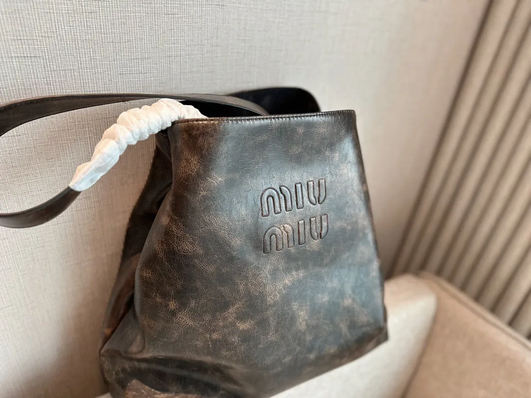 MIU001 Leather Hobo Bag / 15x14.1x3.9inch