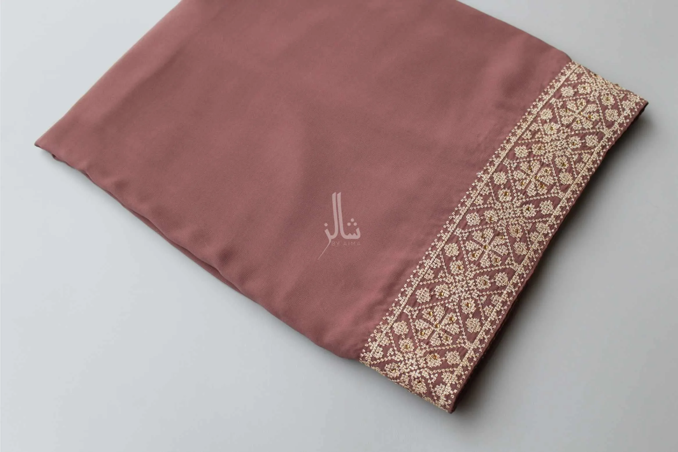 Modish Zarri Embroidered Elegance