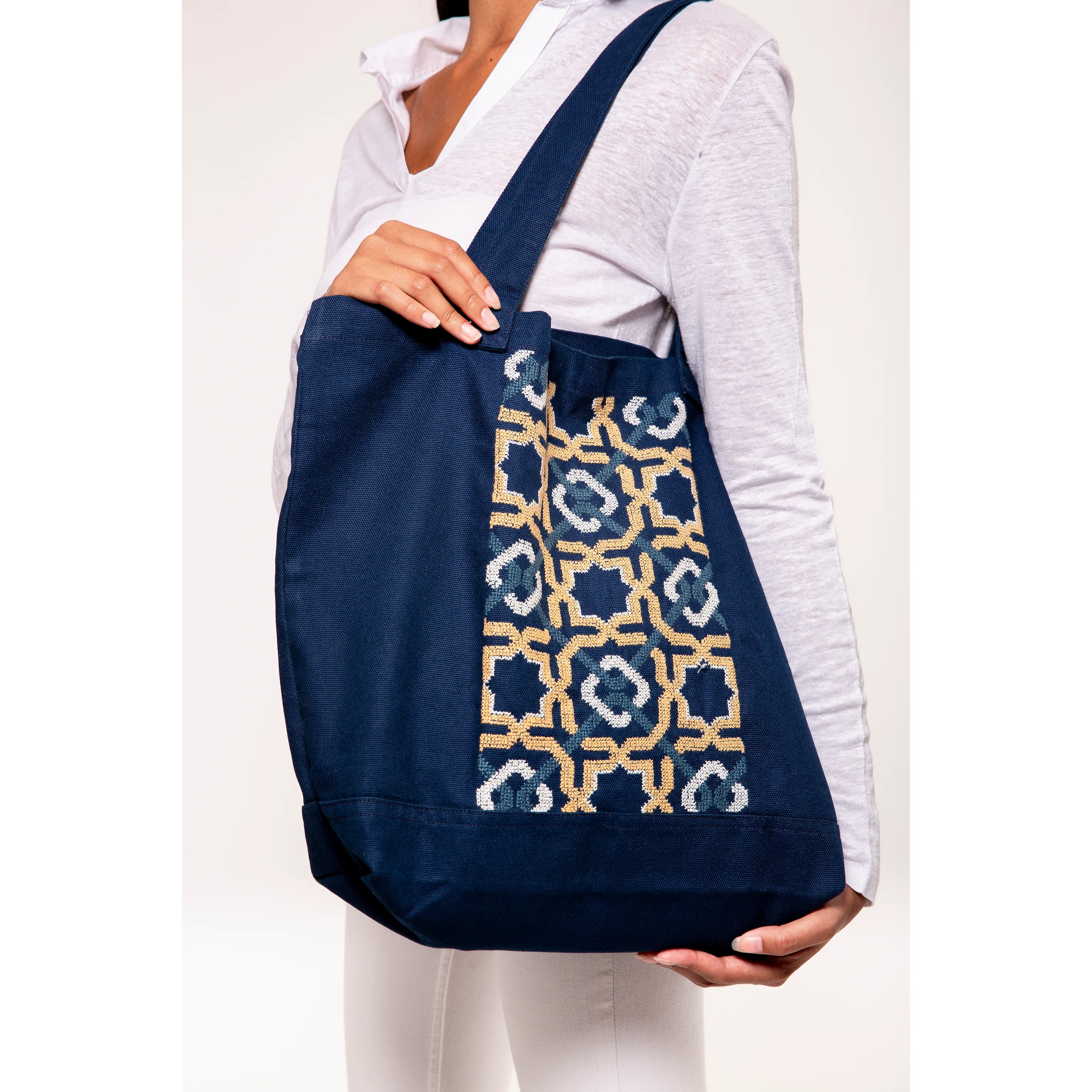 NAVY CANVAS BAG SDG#17