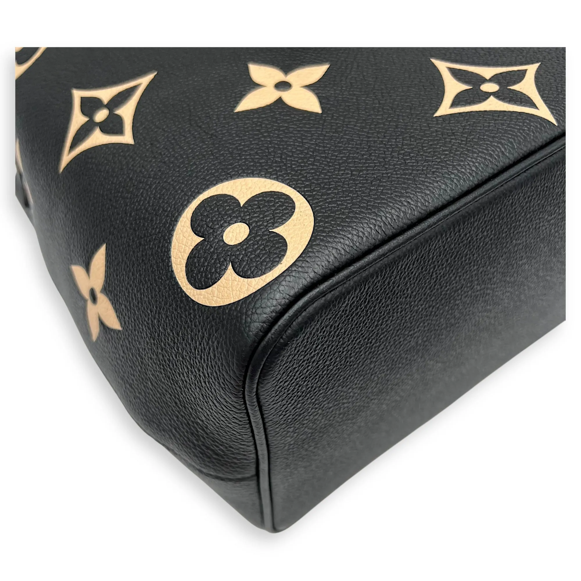 NeoNoe Bucket Bag Black in Empreinte Leather, Gold hardware