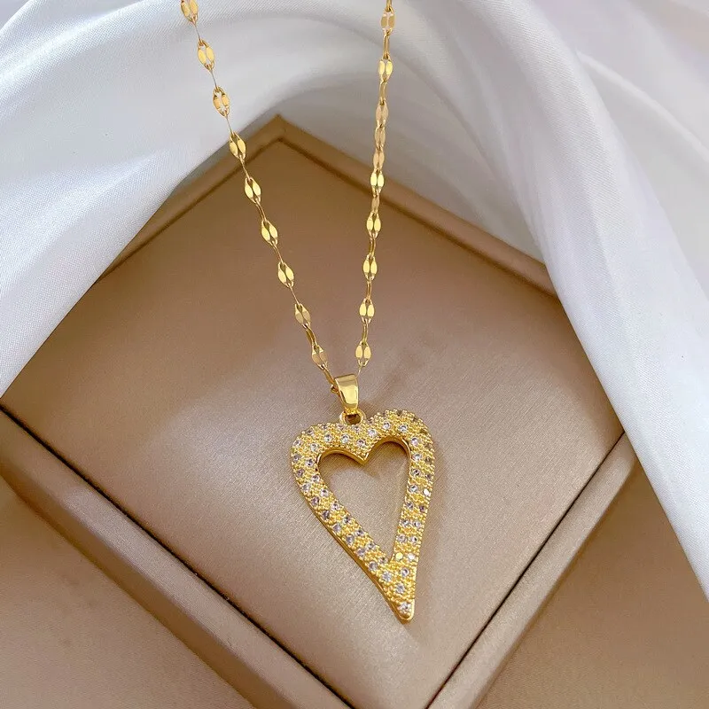 New Arrivals Hollow Big Heart Zircon Pendant Necklace For Women