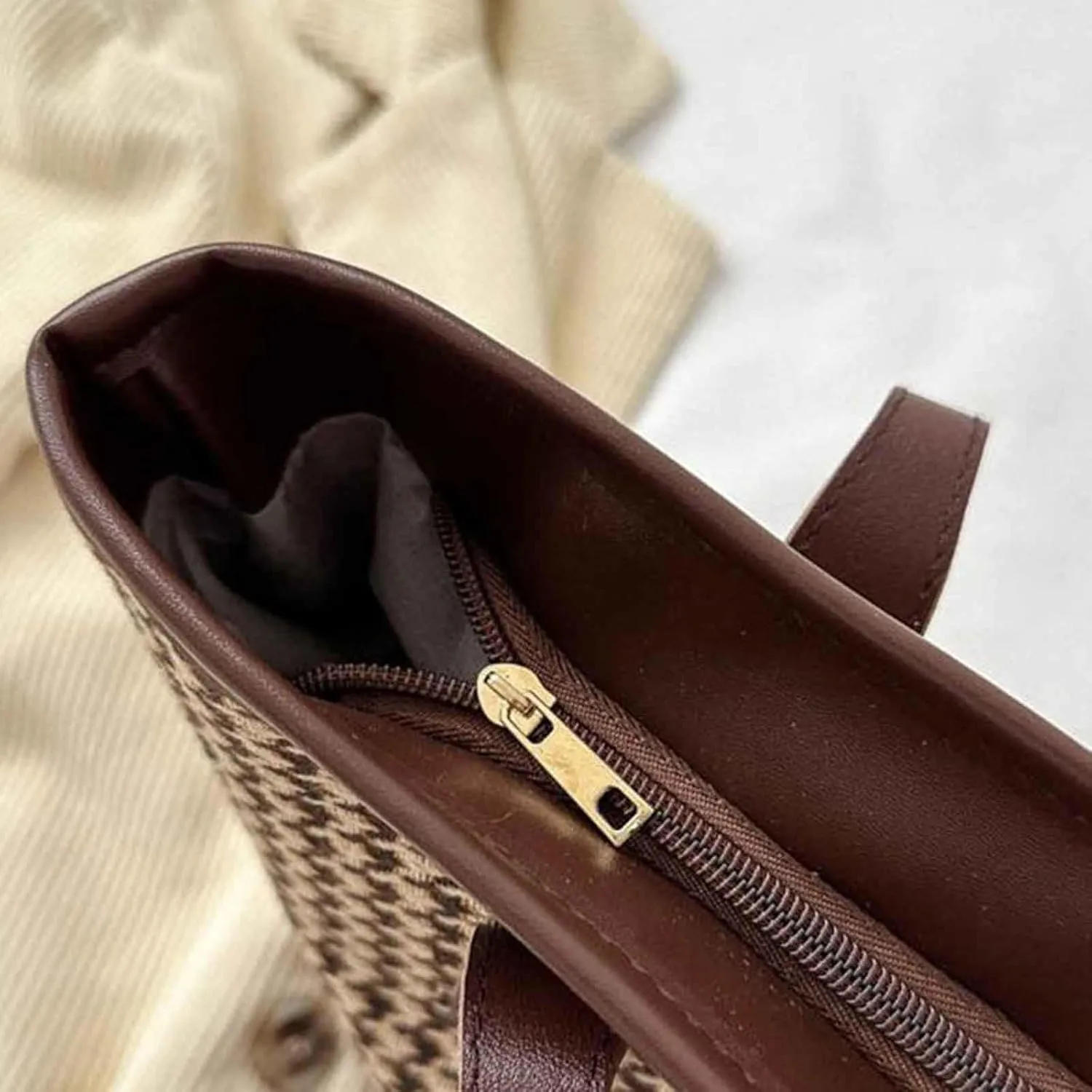 New Casual Versatile Handbag Korean Fashion Checkered One Shoulder Bag Purses for Women Shoulder Bags (Coffee, One Size)