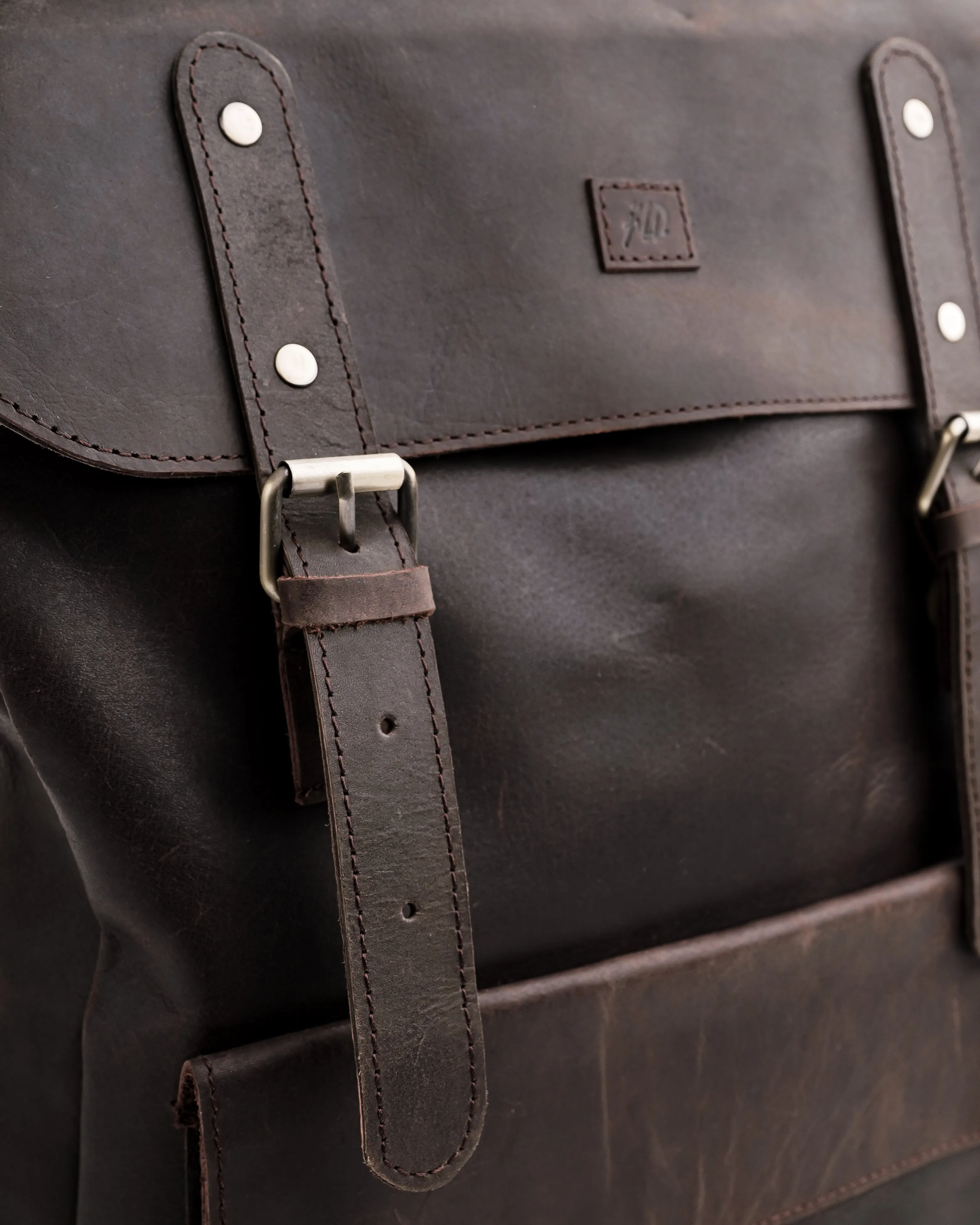 Nomad Vintage Leather Backpack - Dark Brown