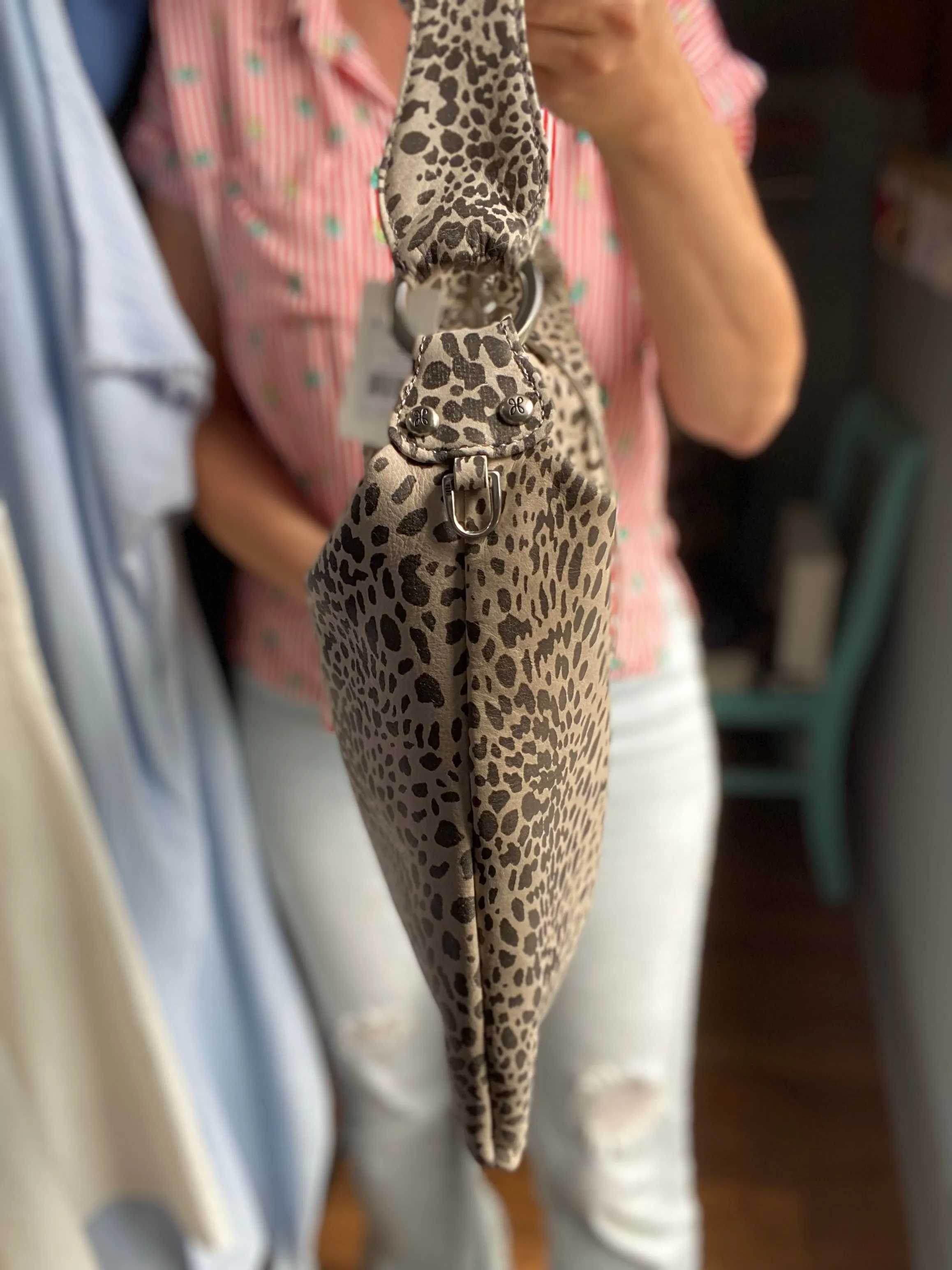 Paulette Sholder Bag in Cheetah