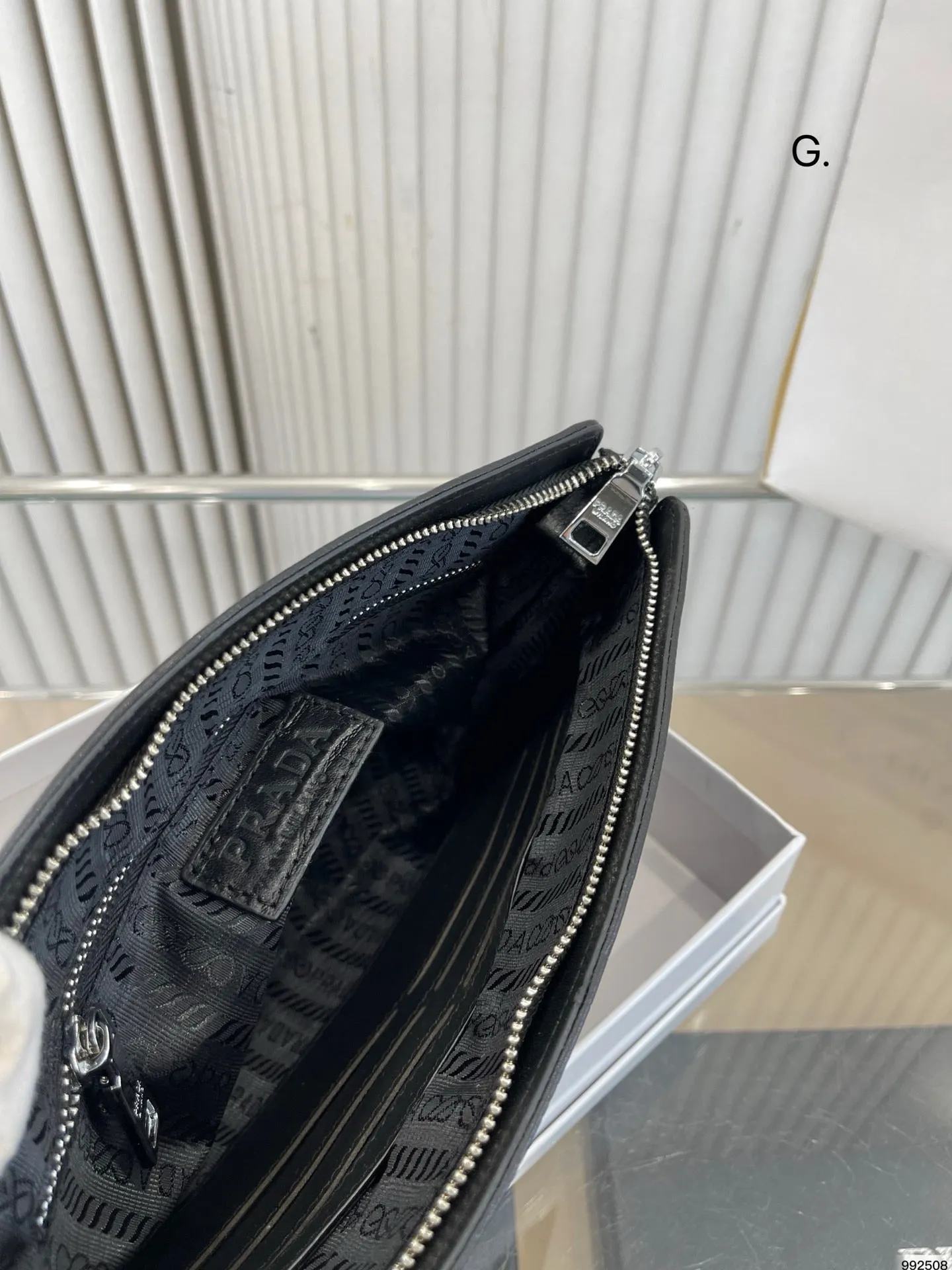 PD260 Small Pouch / 10.6x7.4inch