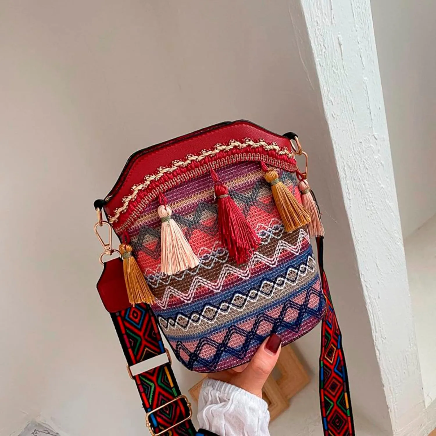 Popular Causal Crossbody Bags Women Ethnic Tassel Sling Handbag Small Canvas Shoulder Bag Messenger Bag (Red, One Size)