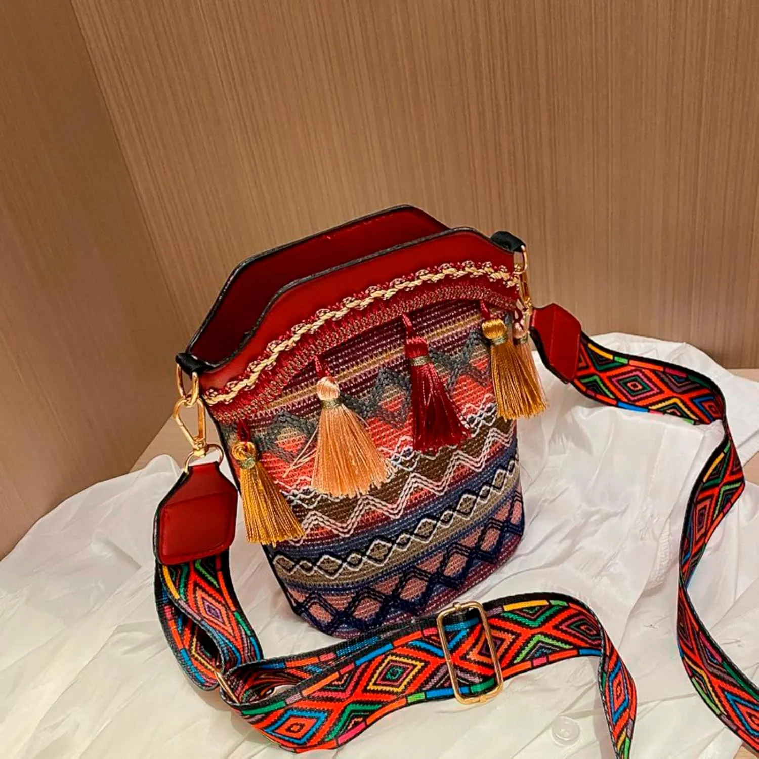 Popular Causal Crossbody Bags Women Ethnic Tassel Sling Handbag Small Canvas Shoulder Bag Messenger Bag (Red, One Size)
