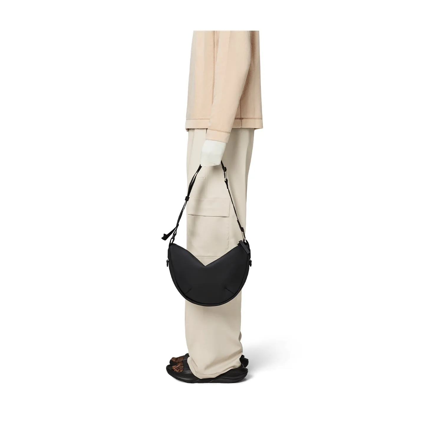 Rains Valera Shoulder Bag W3 in Black