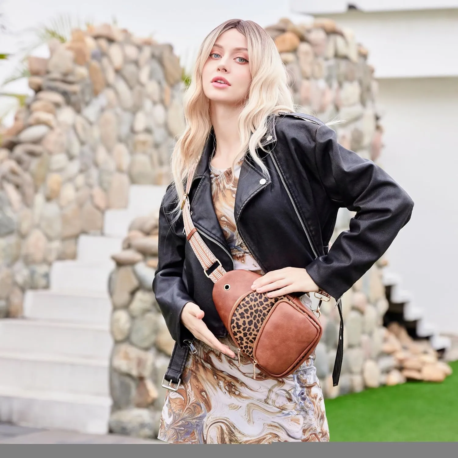 Small Sling Bag for Women Leather Crossbody Bags Fanny Pack Chest Bag for Travel