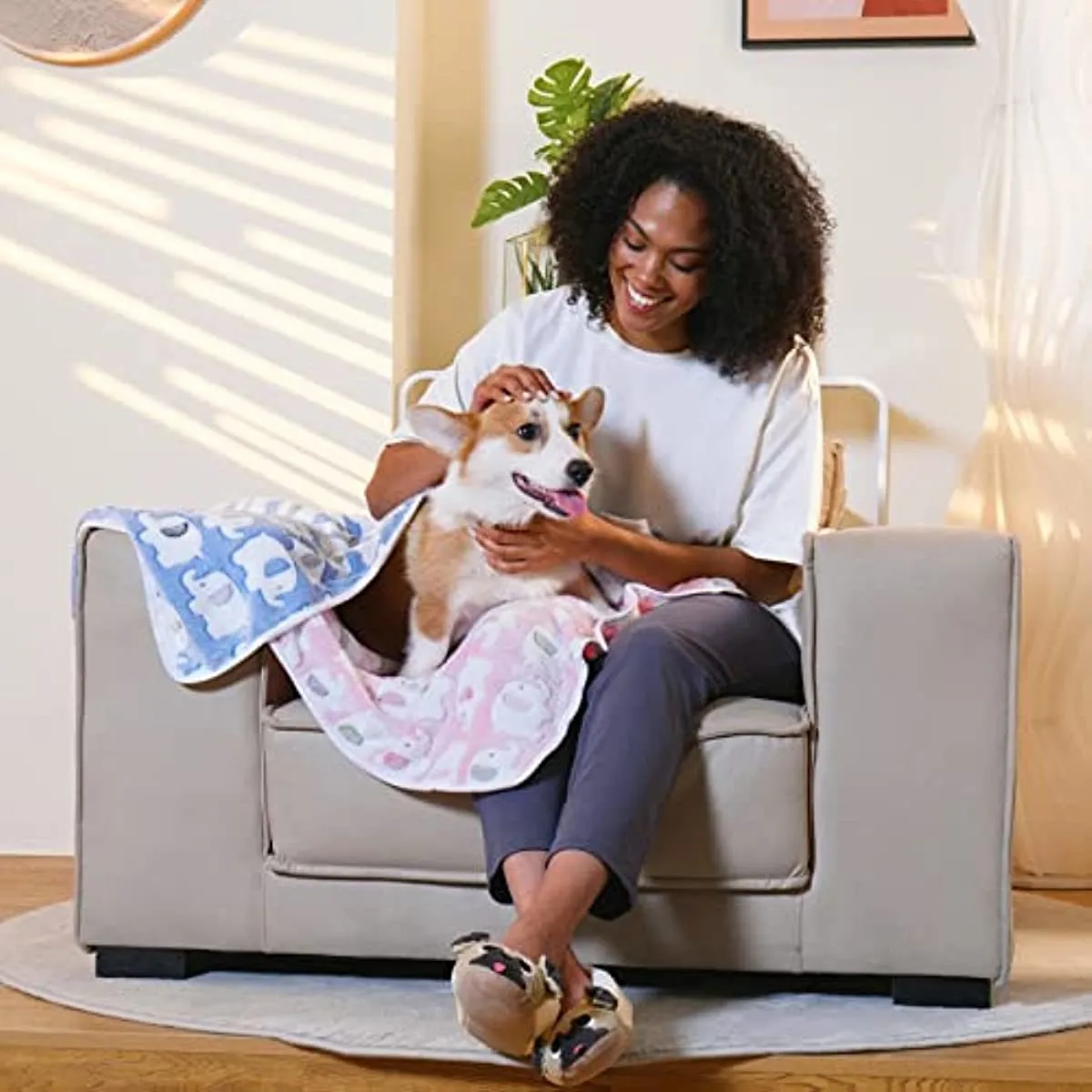 Soft and Fluffy Dog and Cat Blankets - 2 pack