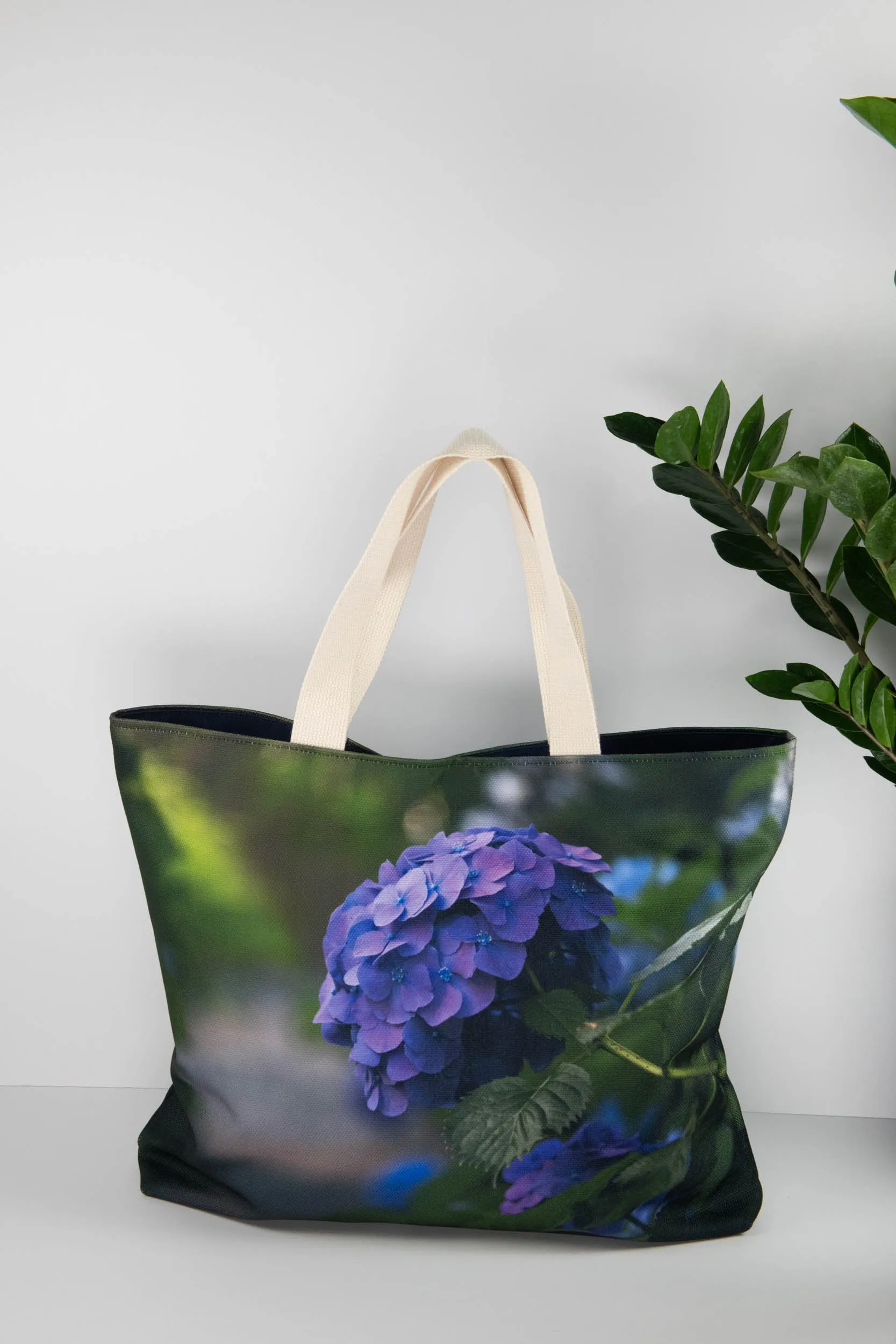 Summer Nights Hydrangea Market Tote