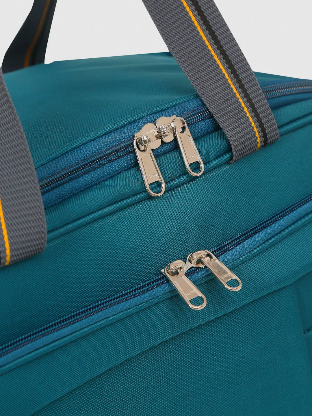 Teakwood Rolling Medium Duffel Bag (Teal)