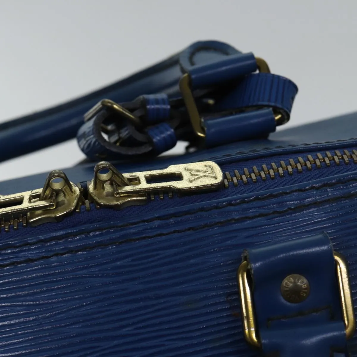 Trendy Inspired Louis Vuitton Epi Keepall 55 Boston Bag Toledo Blue M42955 Lv Auth 88750
