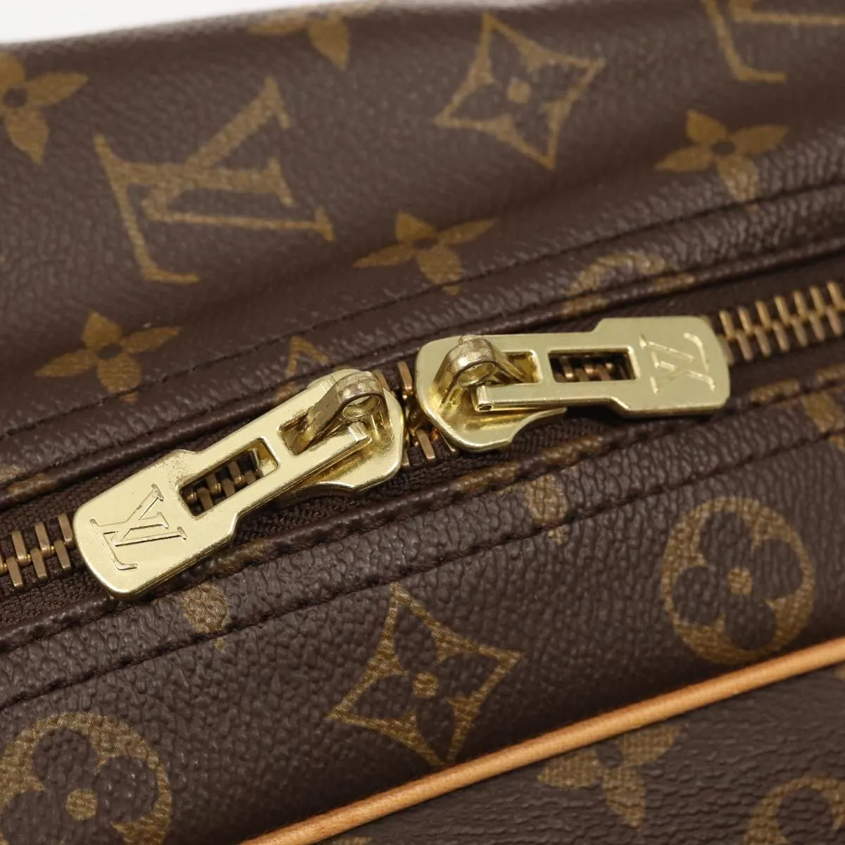 Trendy Inspired Louis Vuitton Monogram Sirius 60 Boston Bag M41402 Lv Auth Bs16950