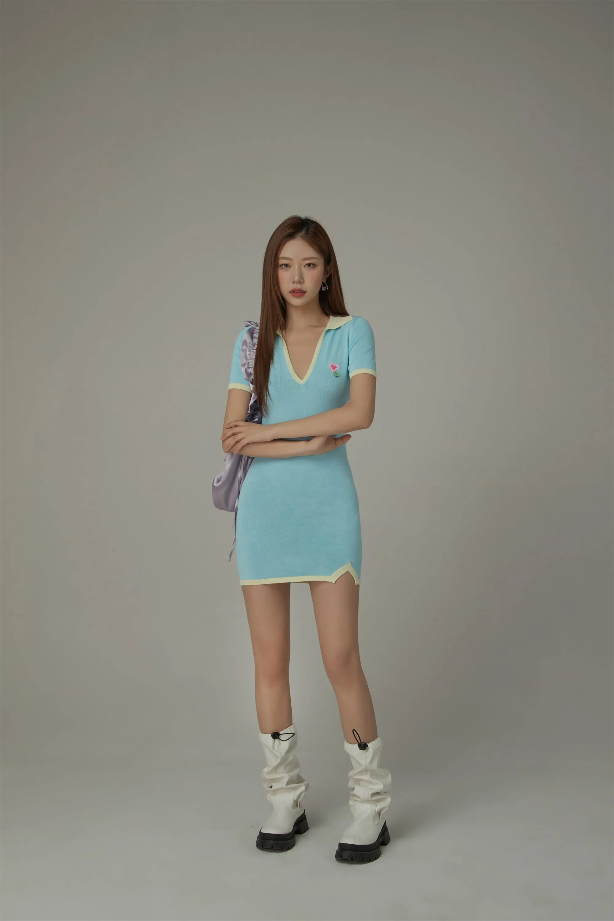 V- Neck Open Collar Colorblocked Mini Dress