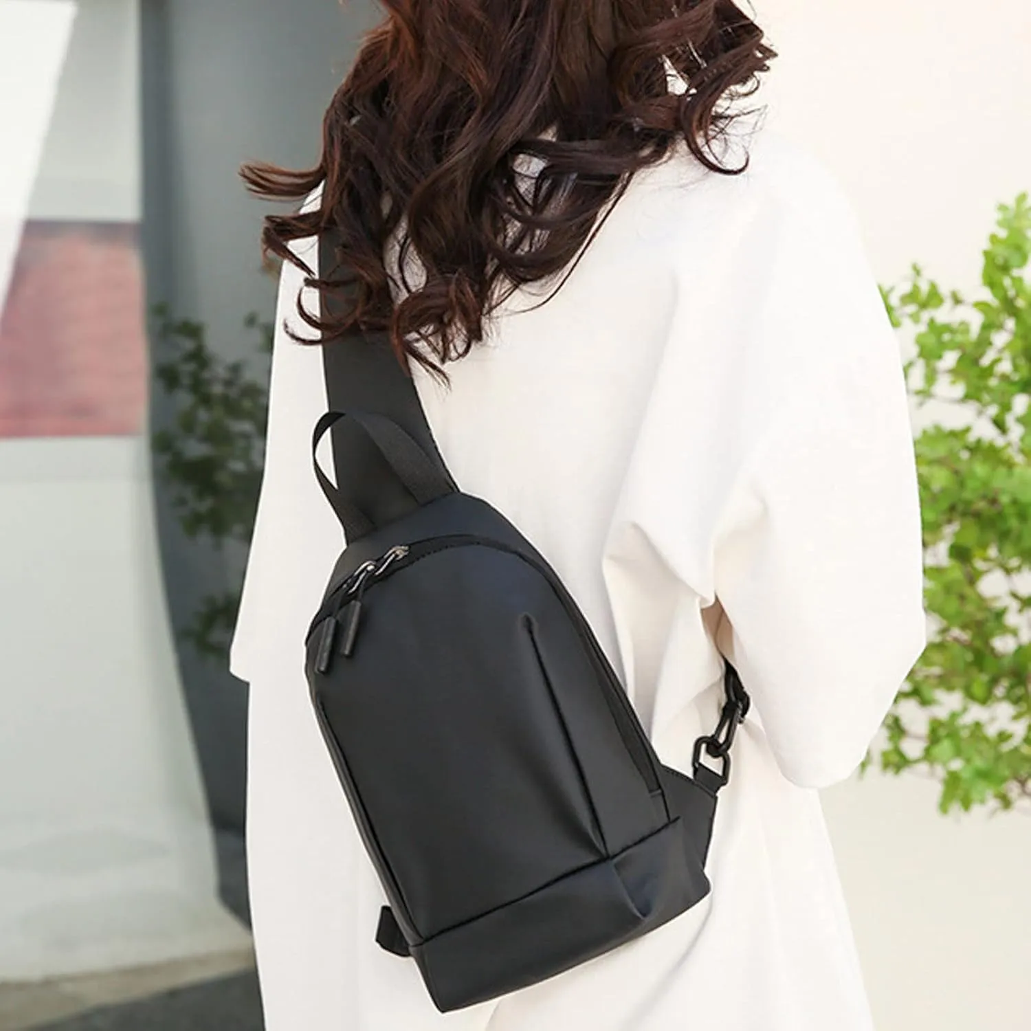Women's Hiking Backpack Soft Leather Travel Purse Crossbody Wallet Purses with Card Slots Camera Shoulder Bag(Black)