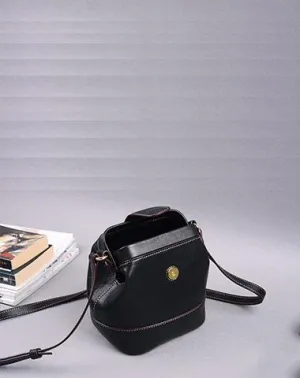 Womens Leather Small Doctor Style Bag
