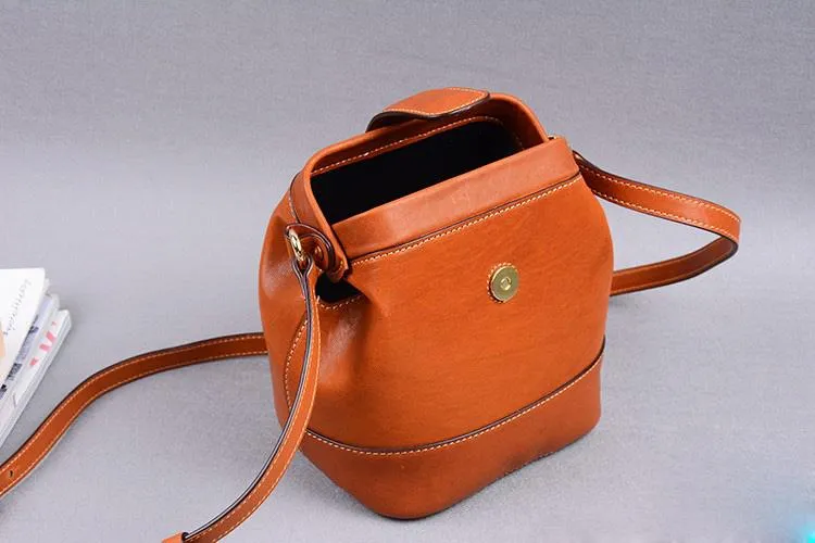 Womens Leather Small Doctor Style Bag