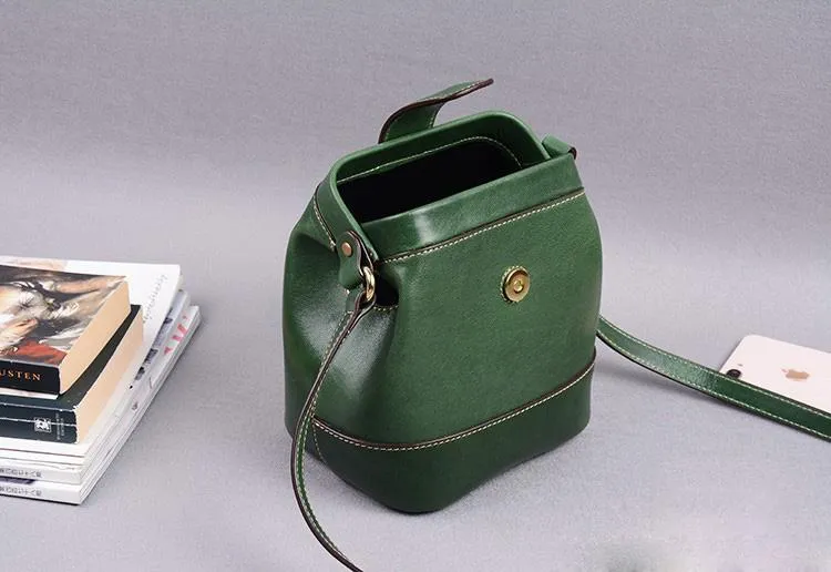 Womens Leather Small Doctor Style Bag