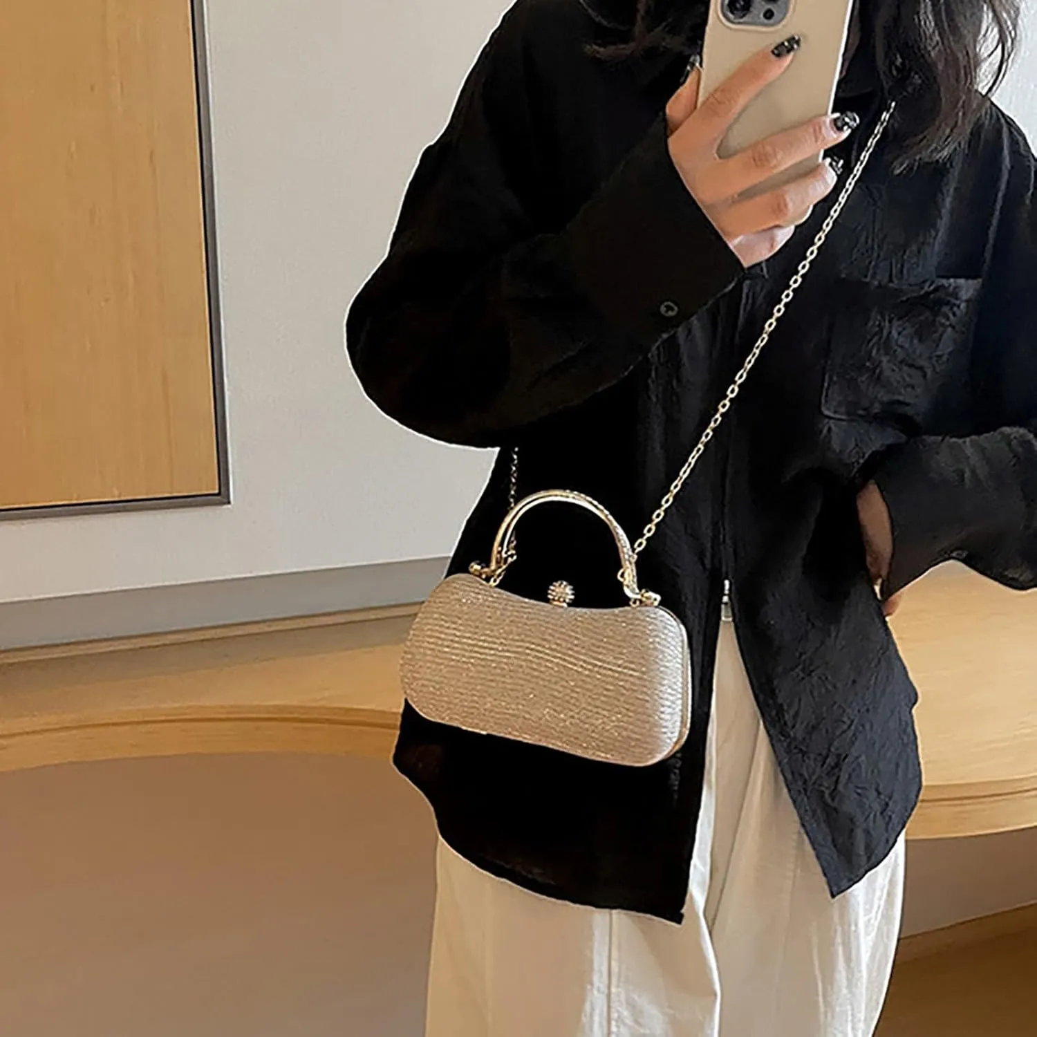 Women's Retro Shoulder Bag Chain Handbag Single Shoulder Sling Bag Unique Handbag Square