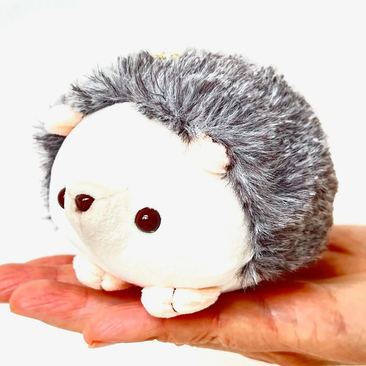 X 63277 HEDGEHOG PLUSH CHARMS-DISCONTINUED