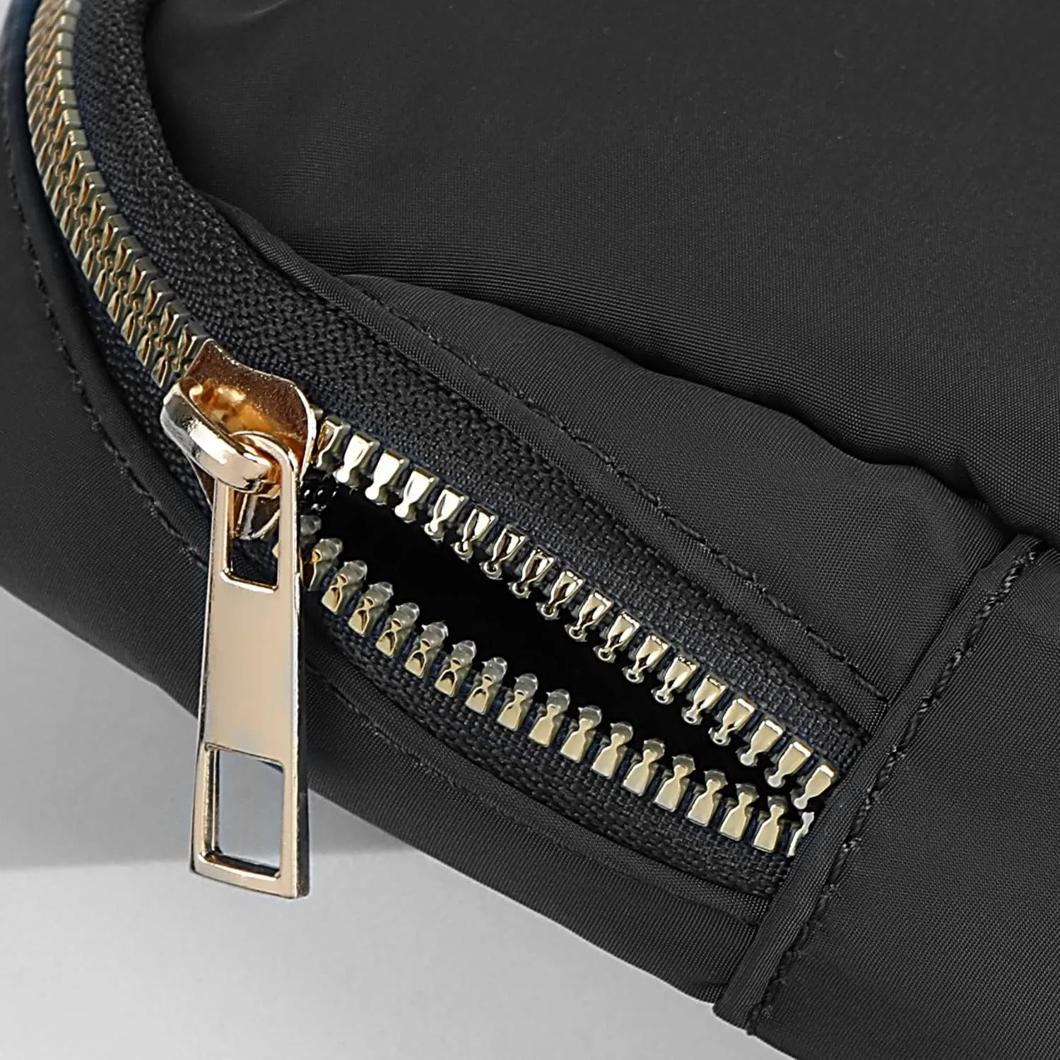 XZQTIVE Bum Bag for Women Belt Bag Chest Bag Men's Fashion Waist Bags Crossbody Bag Mobile Phone Bag Shoulder Bag with Adjustable Strap