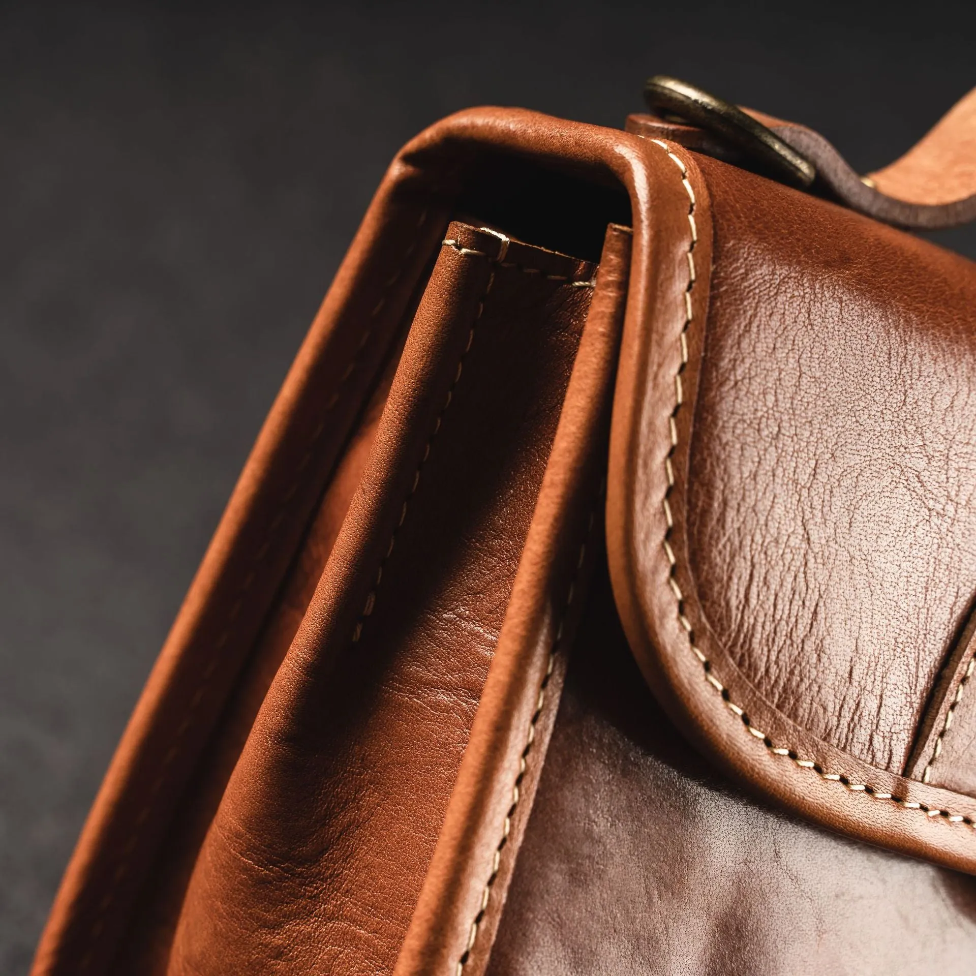 YAAGLE Cute British Style Genuine Leather Cross Body Flap Bag YG264