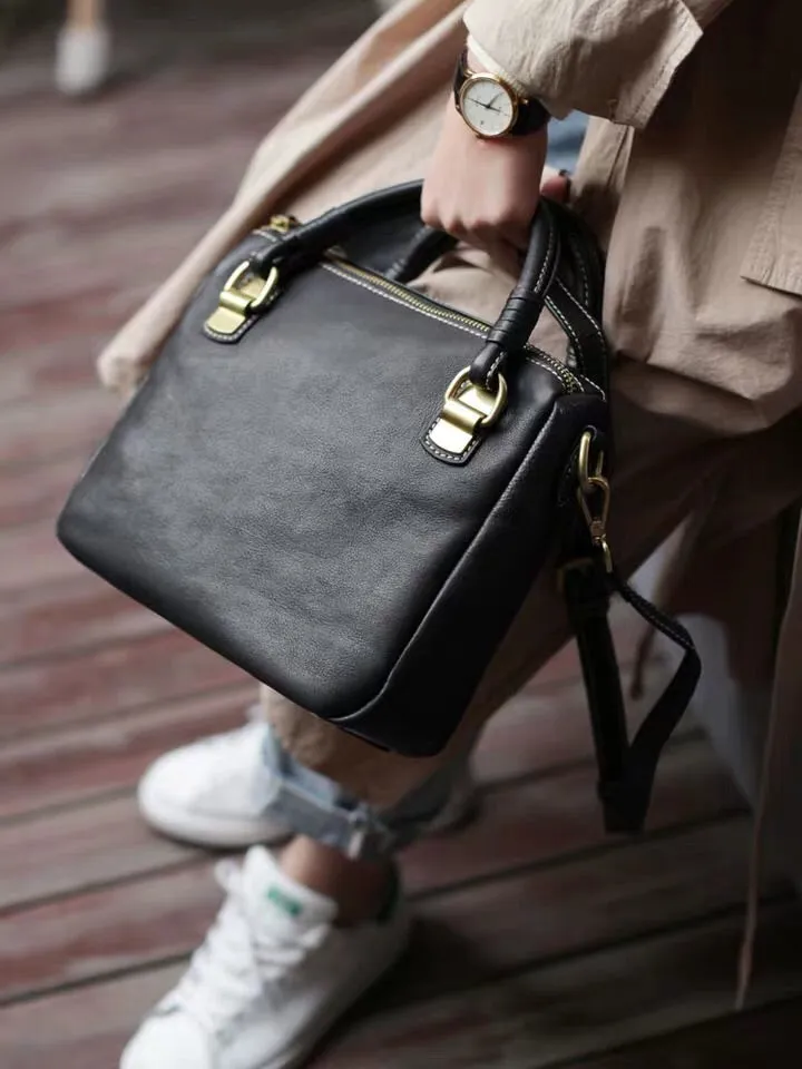 YAAGLE Female Vintage Handmade Real Leather Flap Handbag YG8854
