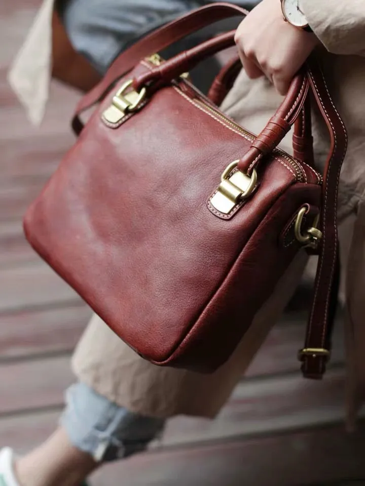 YAAGLE Female Vintage Handmade Real Leather Flap Handbag YG8854