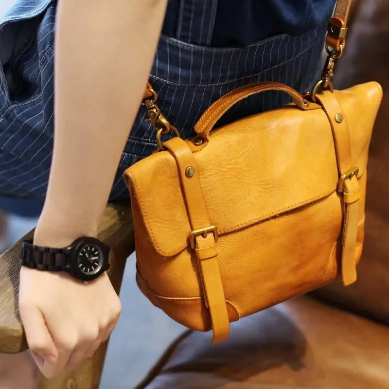 YAAGLE Women Vintage Handmade Real Leather Flap Handbag YG297(small)