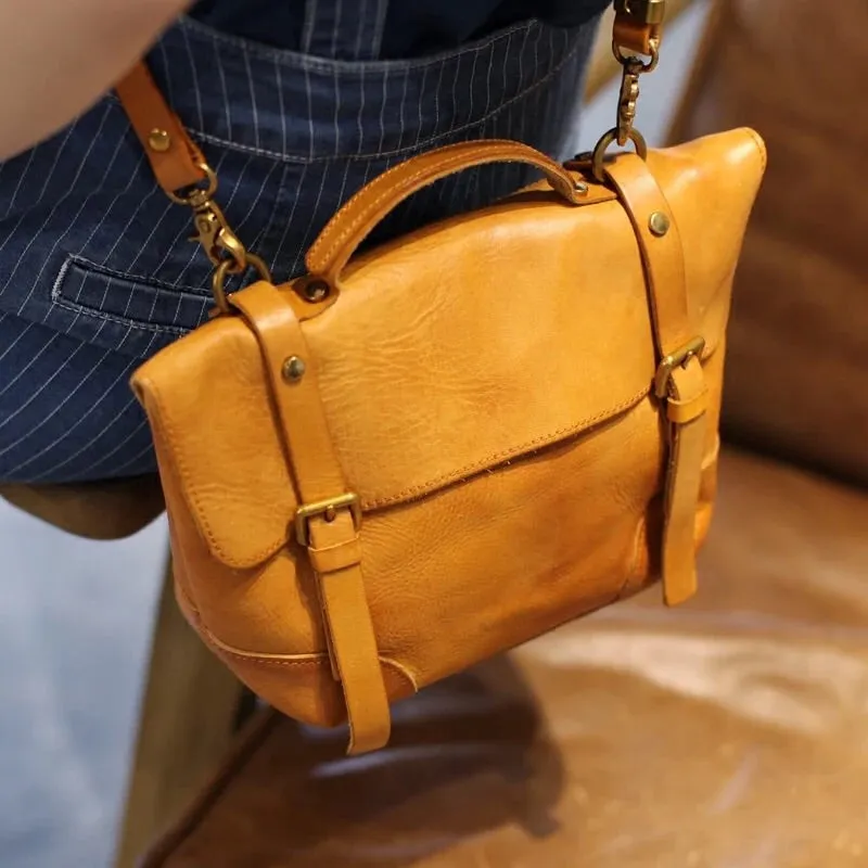 YAAGLE Women Vintage Handmade Real Leather Flap Handbag YG297(small)