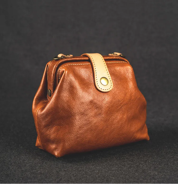 YAAGLE Women Vintage Tanned Leather magnetic button Shoulder Bags YG91
